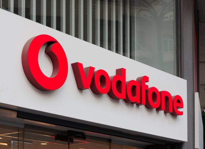 How to contact Vodafone UK telecom customer care service