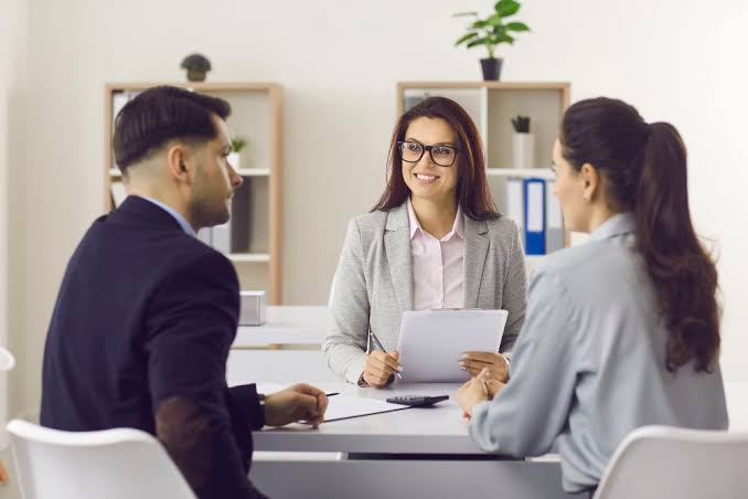 methods insurance brokers use to earn money
